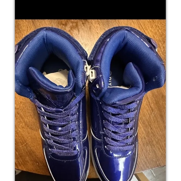 New!!!! Blue Unisex size kids 5 /37 DIYjts brand light up shoes - Picture 5 of 5